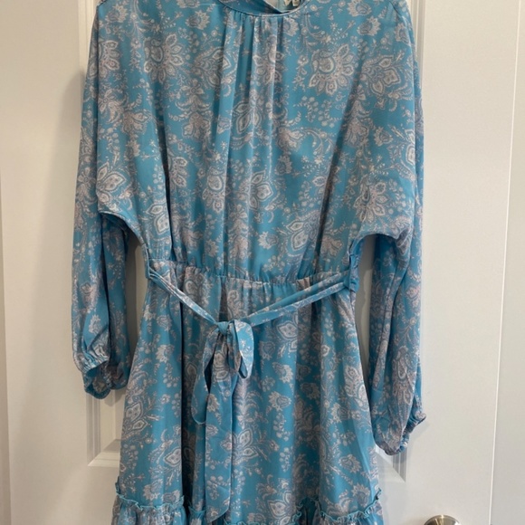 Dee Elly Paisley Dress - Picture 2 of 4